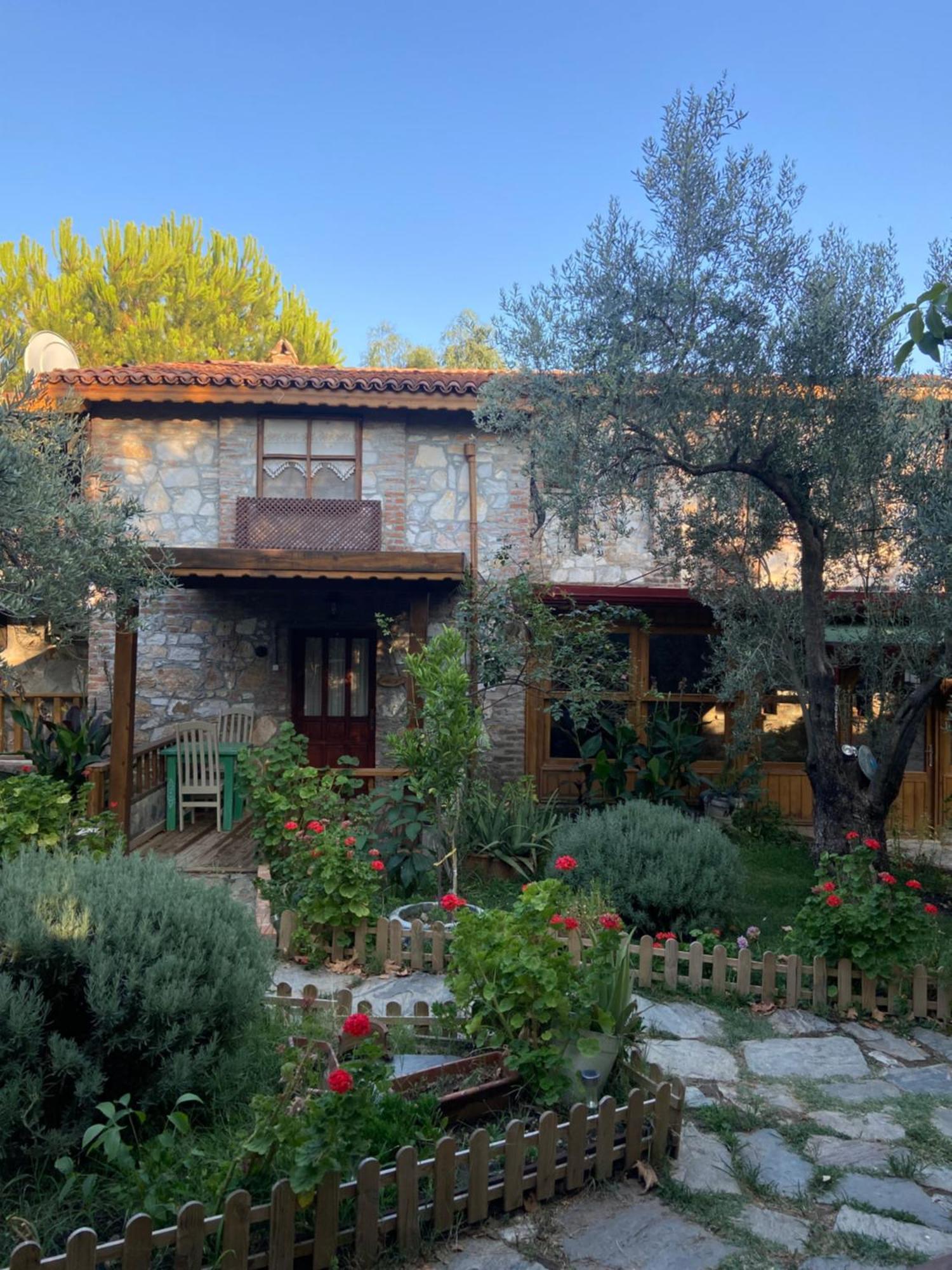 Pavelin Yeri Otel Αδραμύττιο Εξωτερικό φωτογραφία
